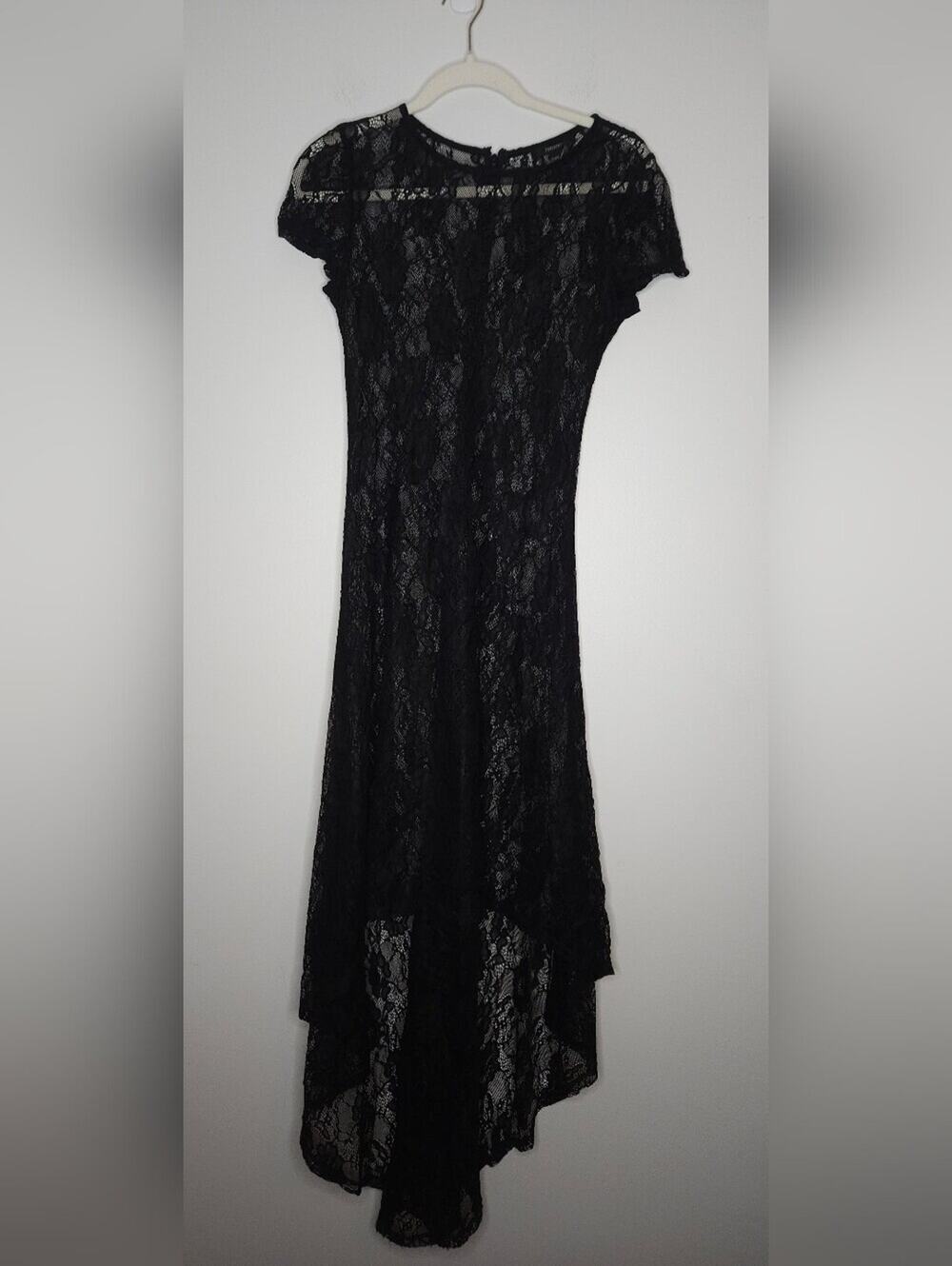 Forever 21 Black Lace High-Low Lace Overlay